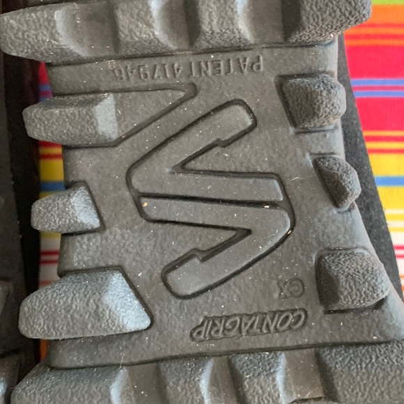 Salomon Contragrip Snow Clogs / Booties Sz 7.5 - Picture 4 of 9